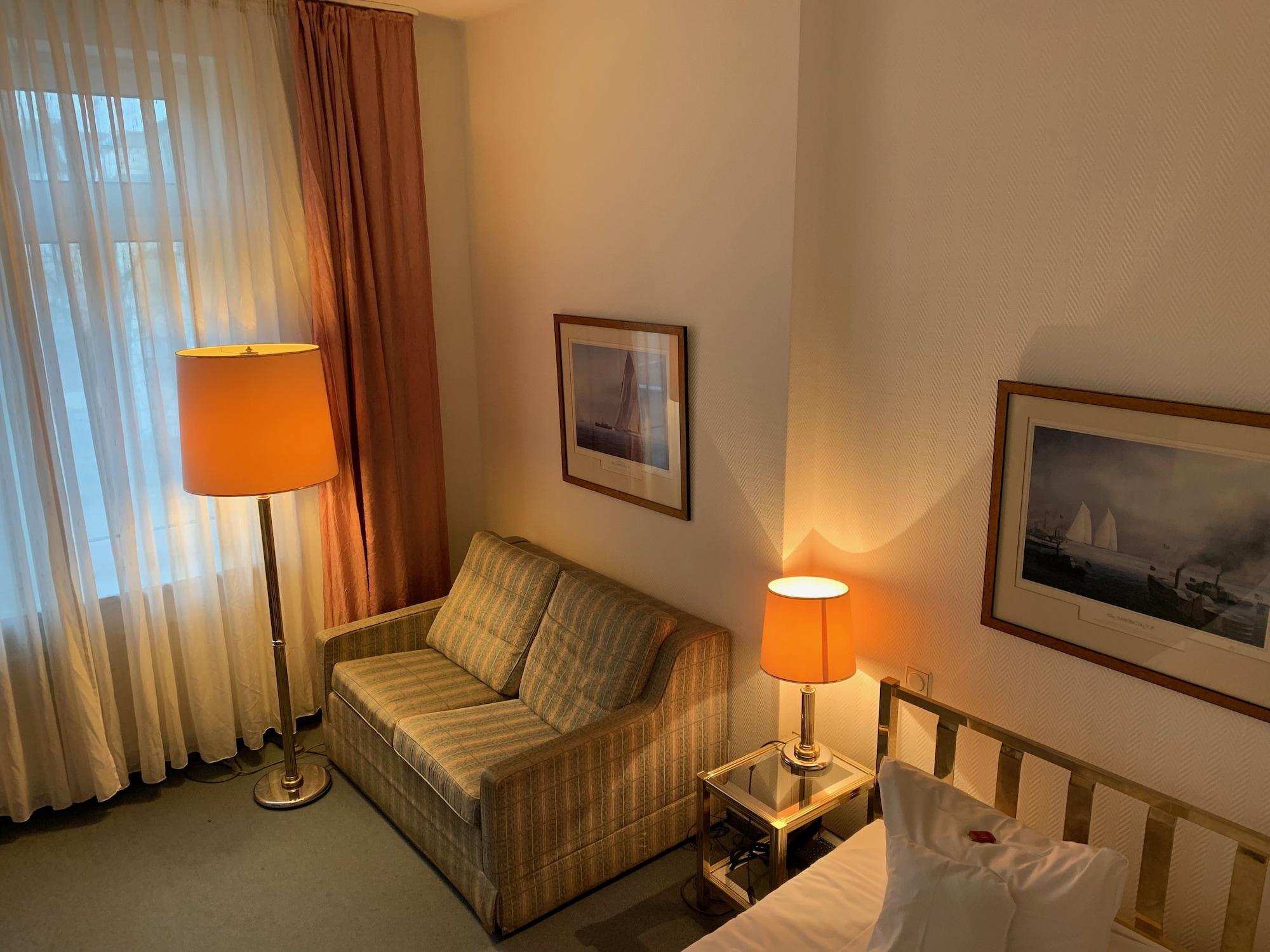 דרזדן Hotel Windsor מראה חיצוני תמונה